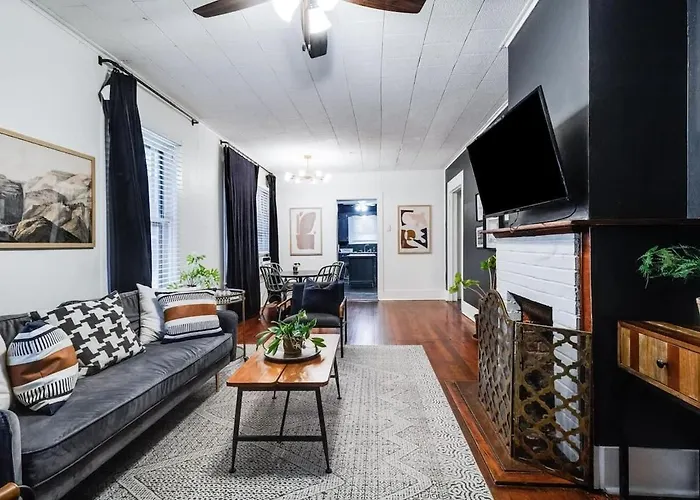Hébergement de vacances 4br Downtown Lafayette-garden Parking Walk To Arts District *